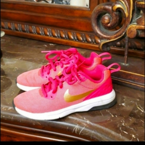 Nike Kids size 11,5 - Picture 2 of 6